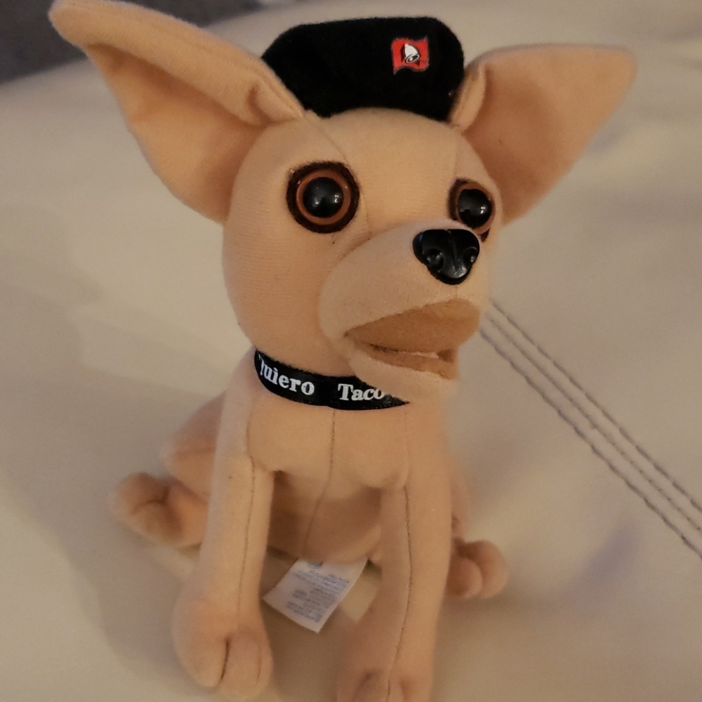 Tacobell Talking Chihuahua dog.